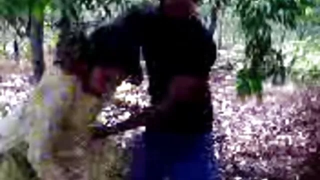 Mokry na darmowe porno w hd stole.