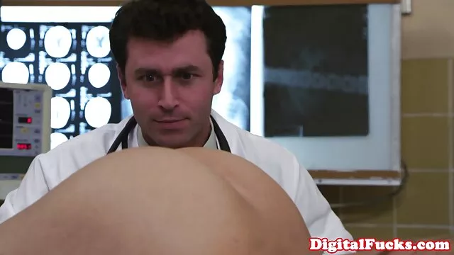 Ta dziewczyna czasami chce być szalona, filmy xxx hd niemoralna, dzika,