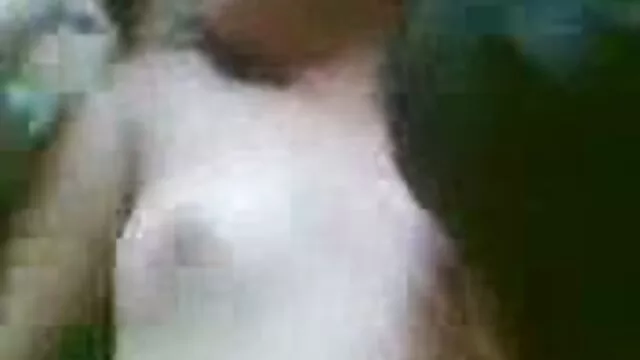 Afrykańska aktorka porno przynosi filmiki erotyczne w hd do domu