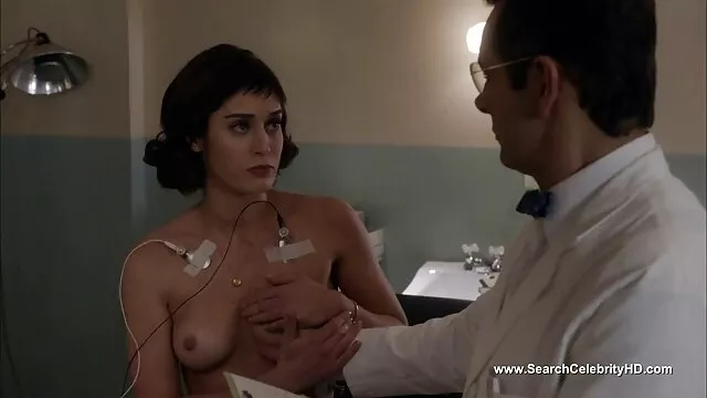 Opalona dziewczyna w filmy porno hd za free małym samochodzie