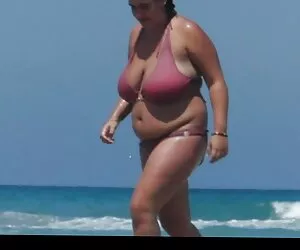 Dziewczyna ma zepsuty samochód i zgodził filmy xxx hd się zabrać ją do miasta.