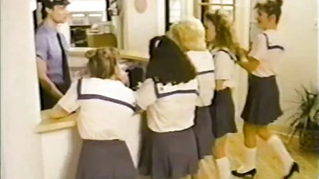 Em filmy erotyczne za darmo hd Girl