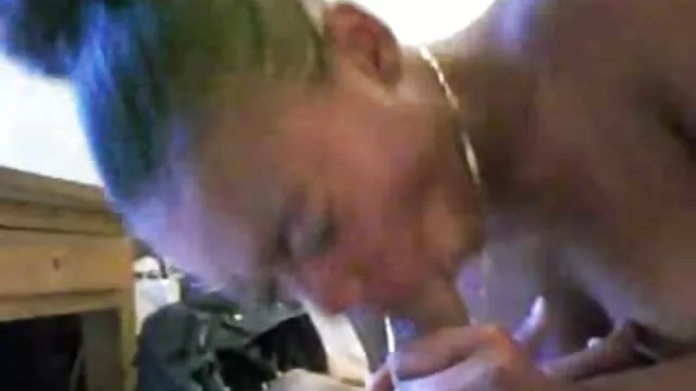 Dziewczyna w łazience sex darmowe hd